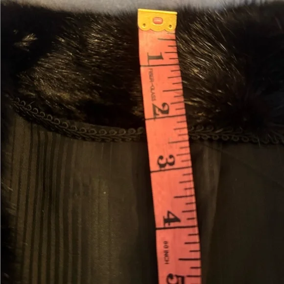🆕 Elegant Black Genuine Fur Coat - Picture 13 of 13